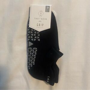 Tavi Noir Savvy Black Grip Socks